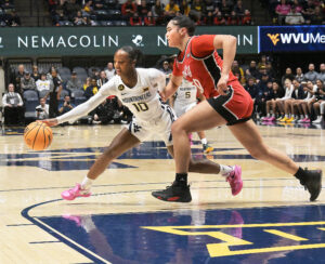 J.J. Quinerly scores 29 on Senior Day, No. 18 WVU runs past Cincinnati